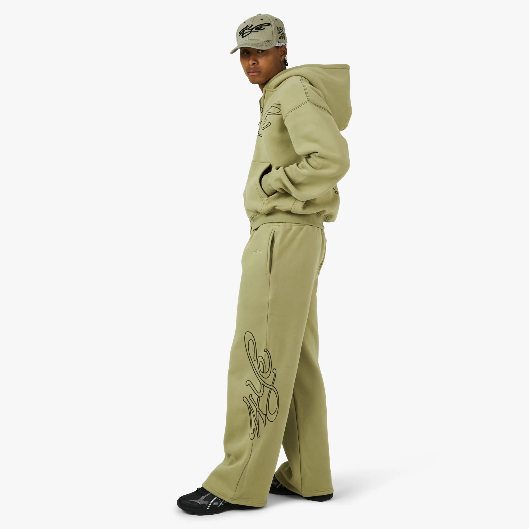 4YE Signature Wide Pant Sage / Black - Image 7