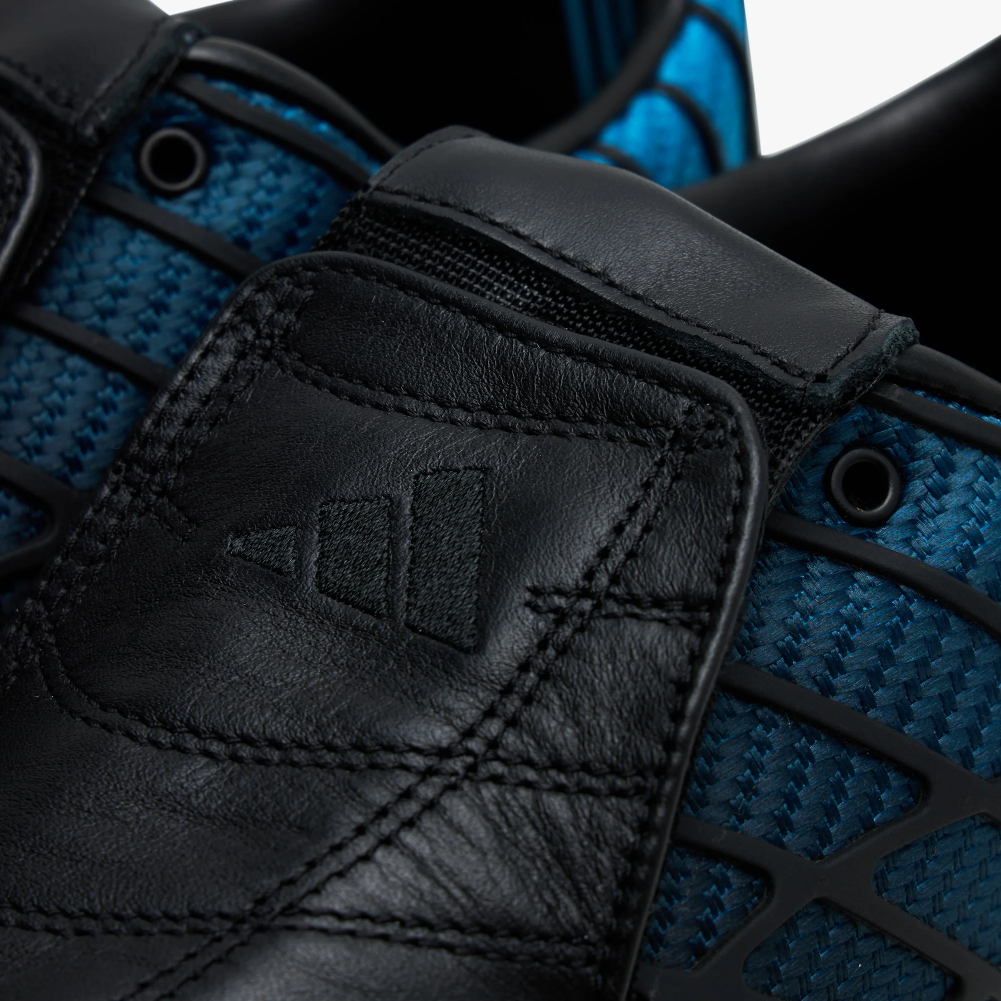 adidas F50 Sala Core Black / Blue Rush - Image 6