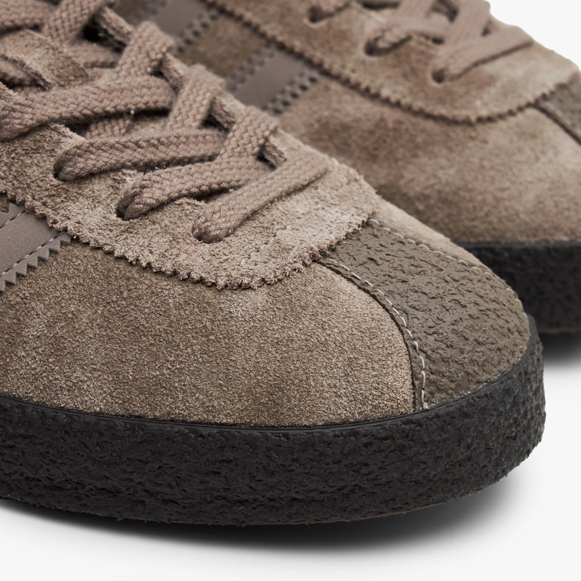 adidas Mendacino Spezial Blanch Brown / Shadow Red - Image 5