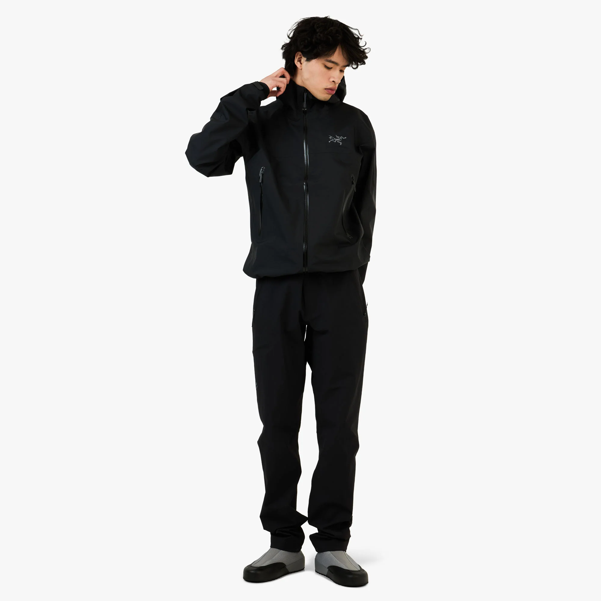 Arc'teryx Beta Jacket / Black - Image 6