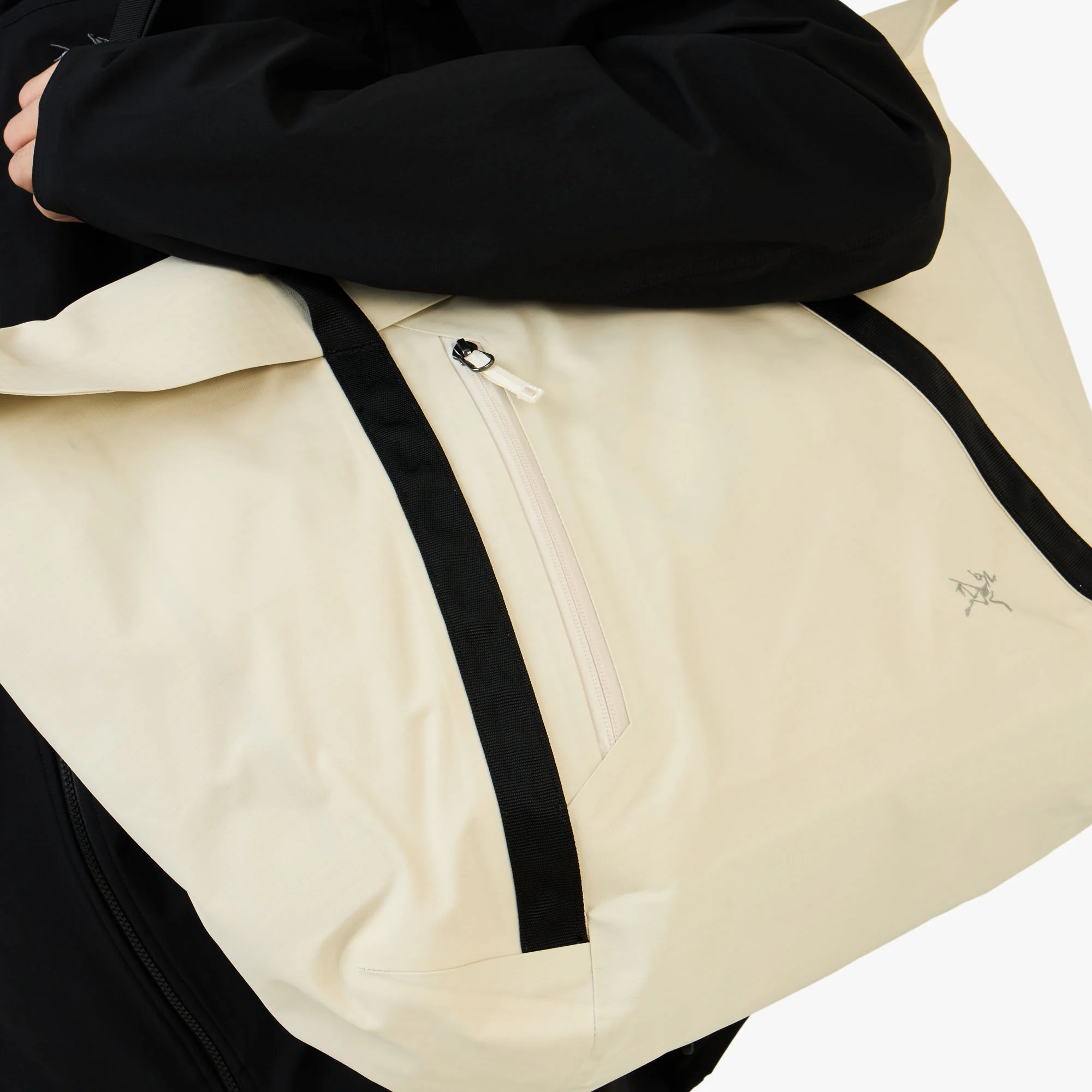 Arc'teryx Granville 30 Carryall Bag Sea Salt - Image 3