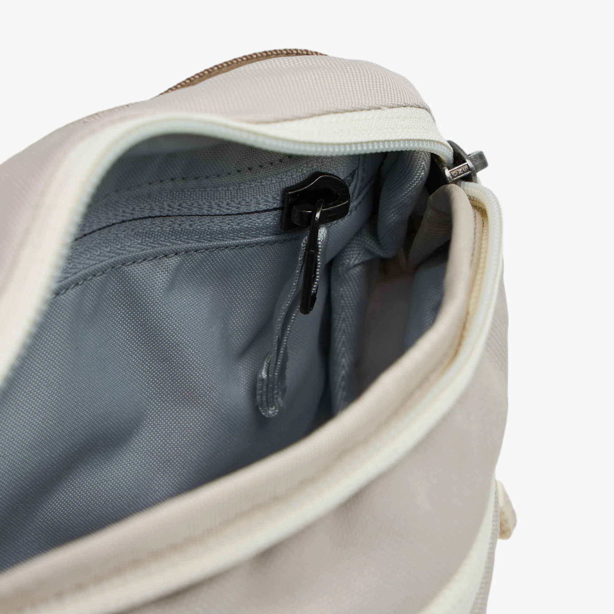 Arc'teryx Mantis 1 Waist Pack Run /Sea Salt - Image 4