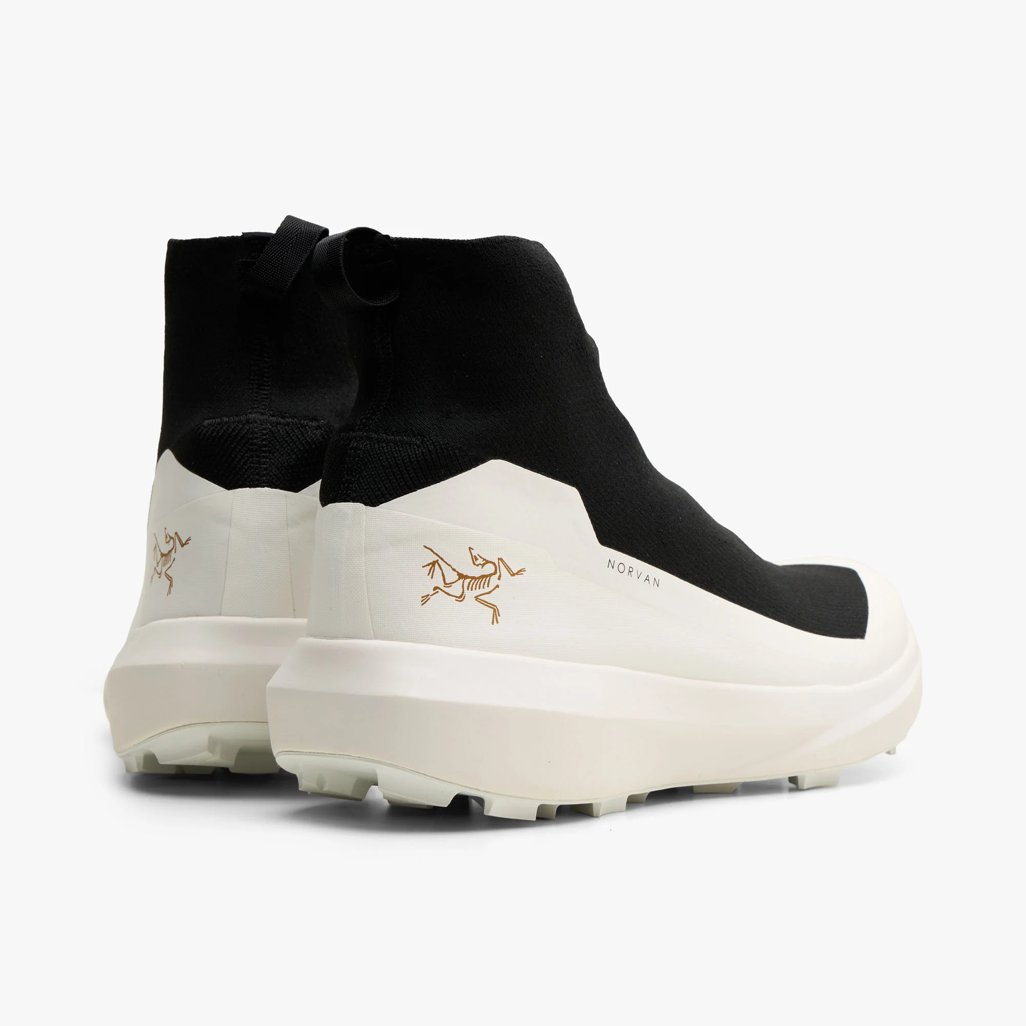 Arc'teryx Norvan 4 Nivalis Black / Arctic Silk - Image 4