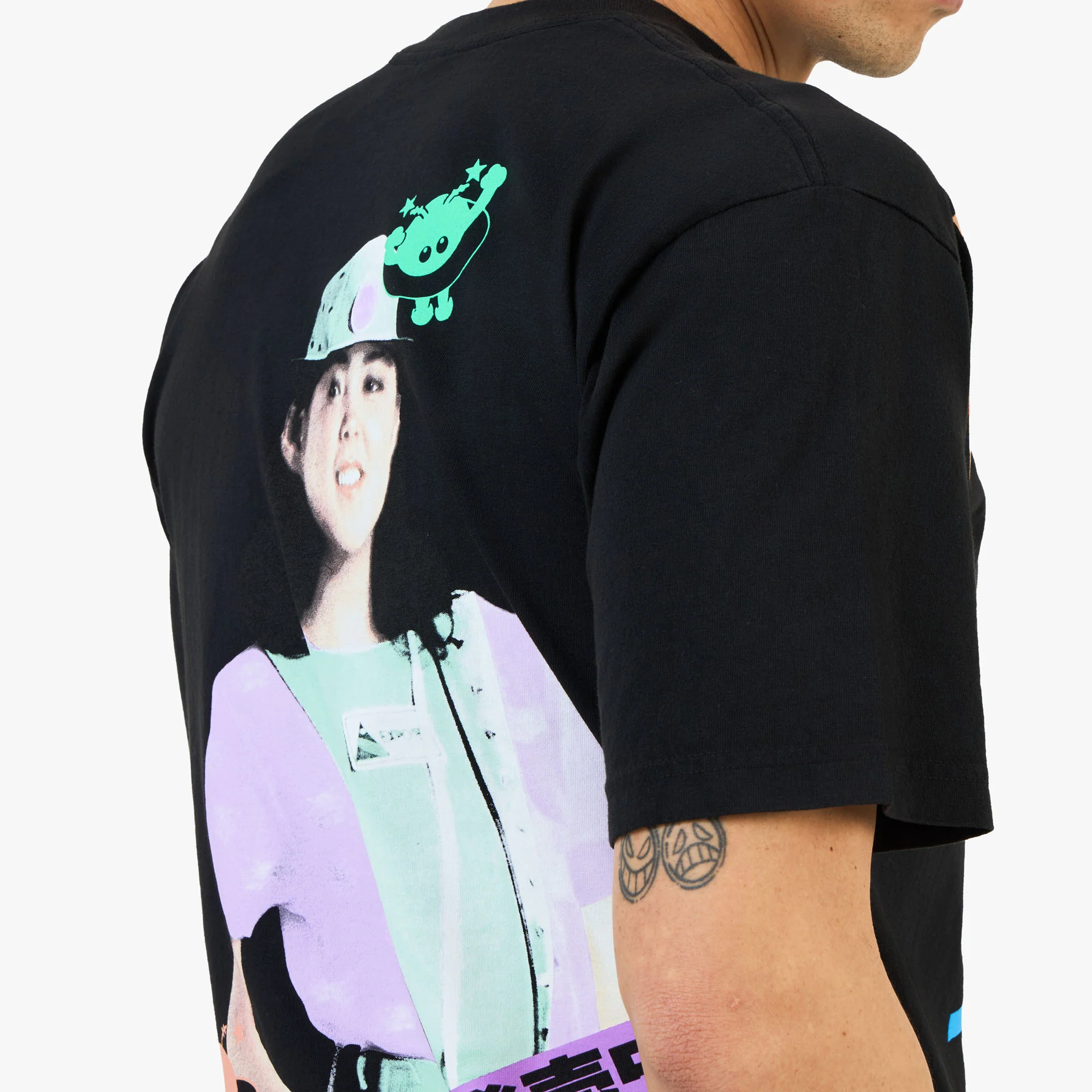 b.Eautiful Expo85 T-Shirt / Black - Image 4