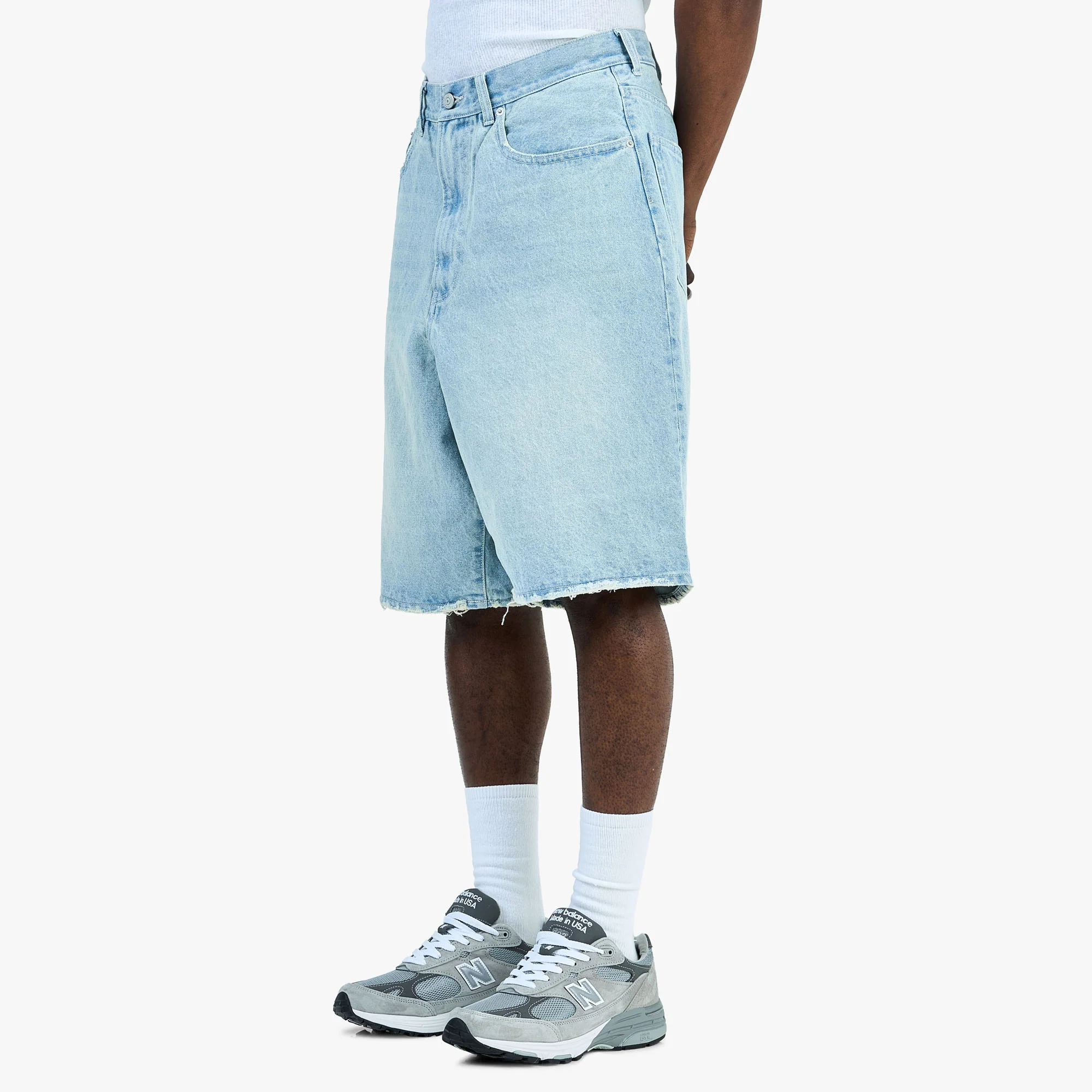 BEAMS Damage Denim Shorts / Ice Wash - Image 2
