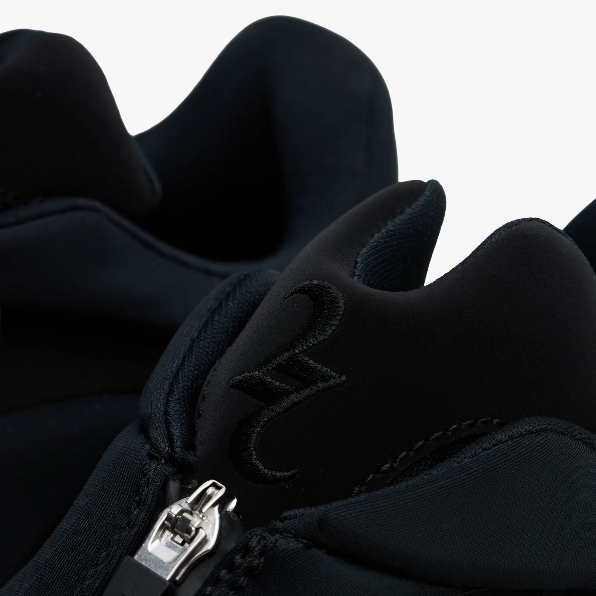 Converse Shai 001 Charm Black - Image 6