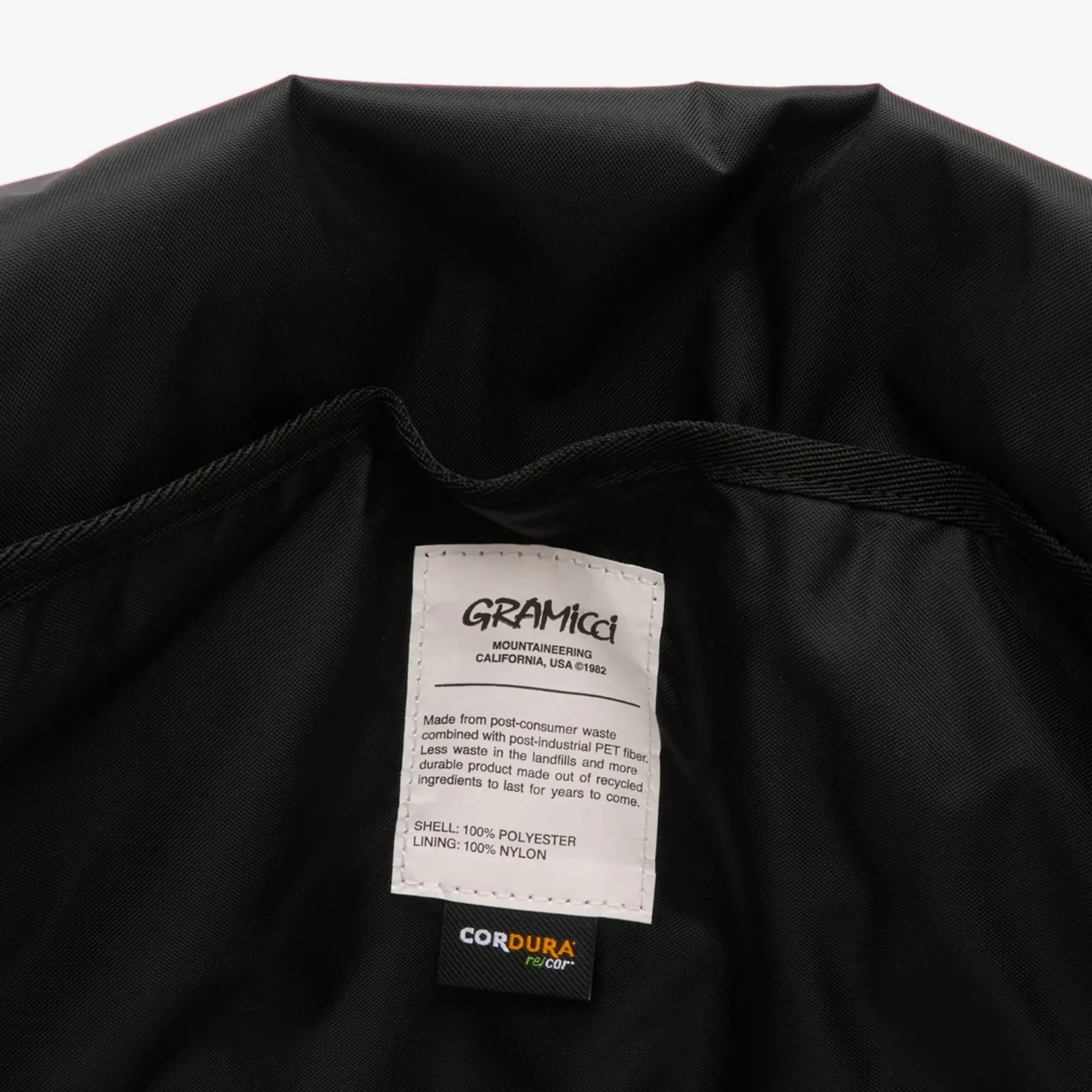 Gramicci Messenger Bag / Black - Image 4