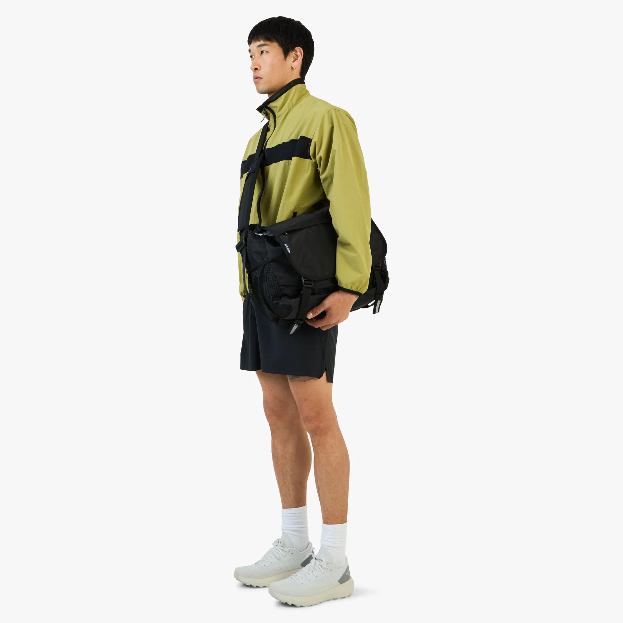 Gramicci Messenger Bag / Black - Image 8