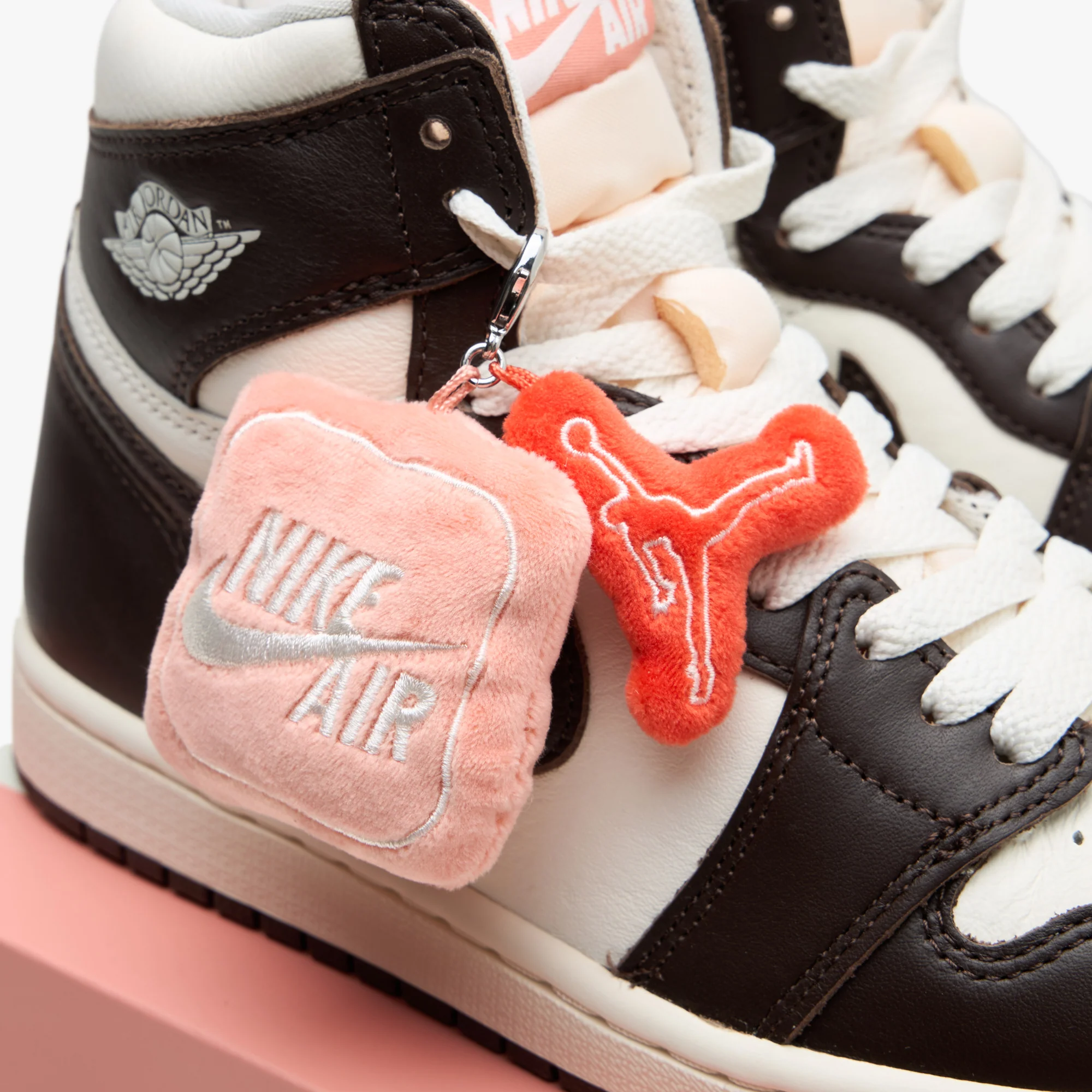 Jordan Women's 1  Retro High OG Baroque Brown / Sail - Image 8
