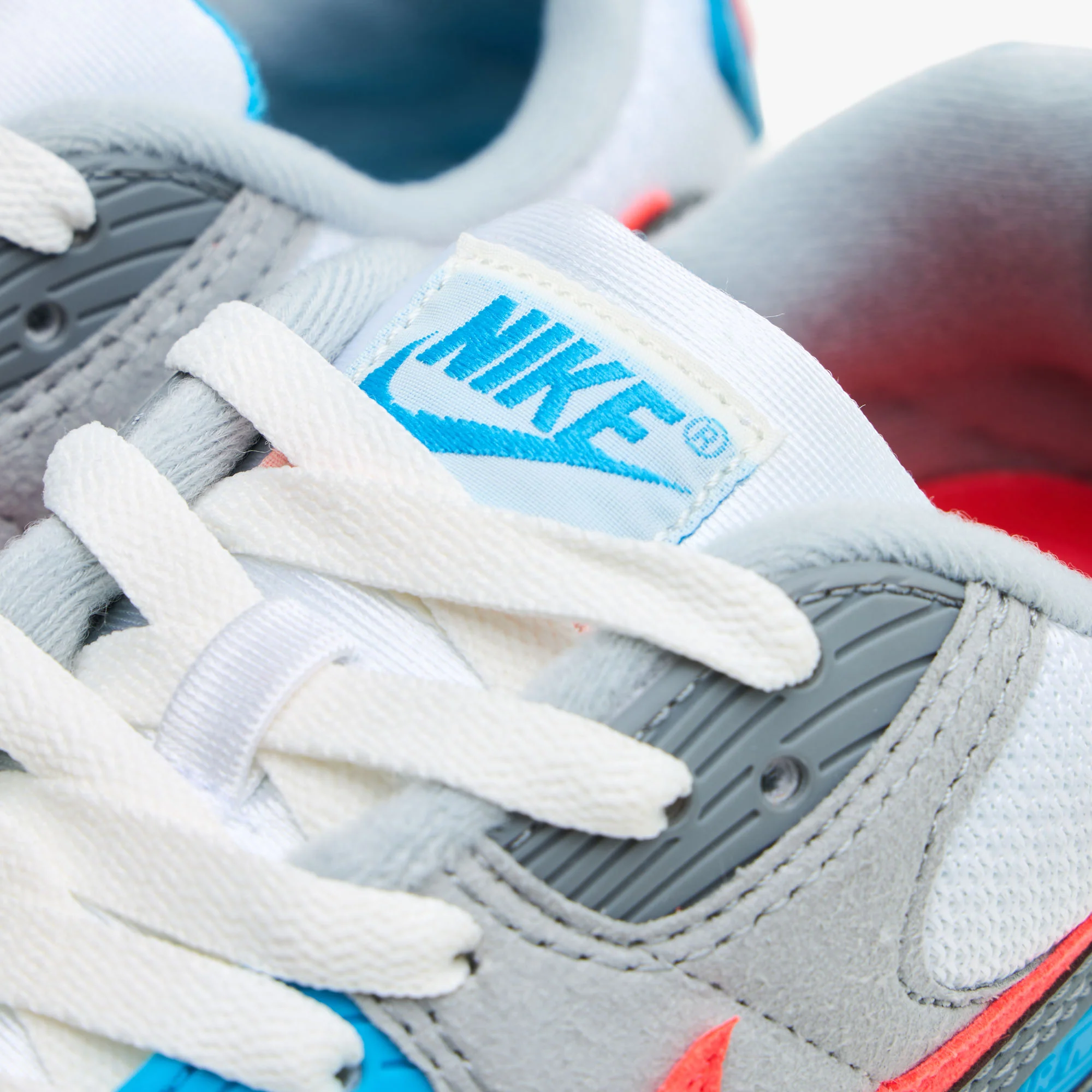 Nike Air Max III Cool Grey / Infrared 23 - Light Smoke Grey - Image 5