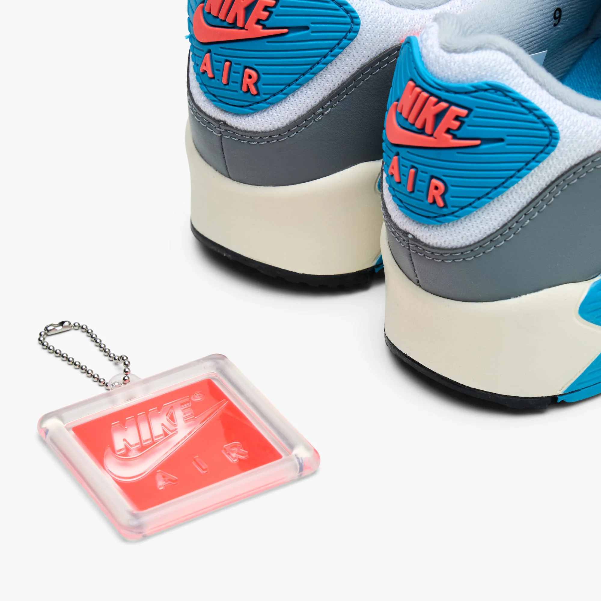 Nike Air Max III Cool Grey / Infrared 23 - Light Smoke Grey - Image 7
