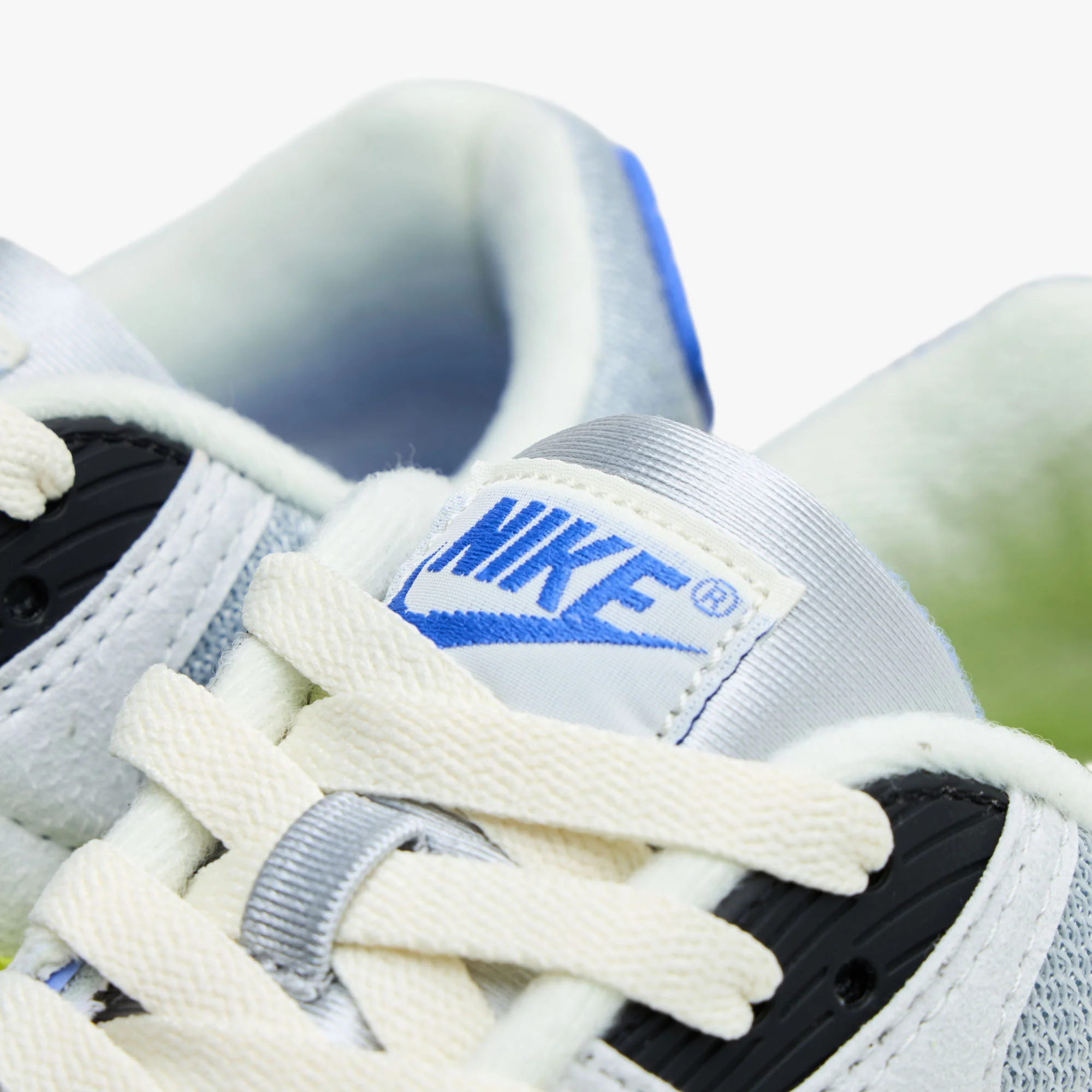 Nike Air Max III Photon Dust / Cyber - Light Smoke Grey - Image 5