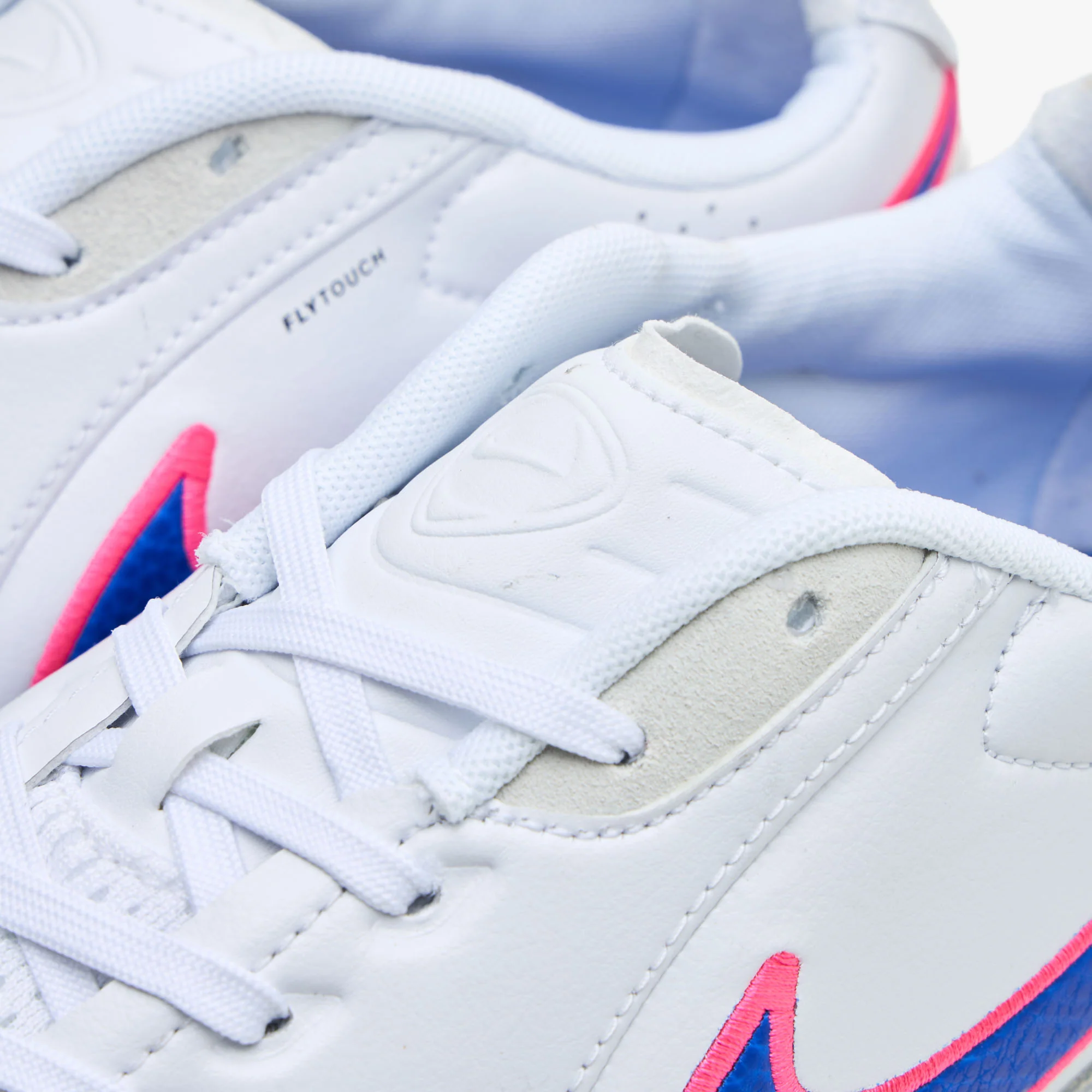 Nike Tiempo Streetgato White / Racer Blue - Pink Blast - Image 7