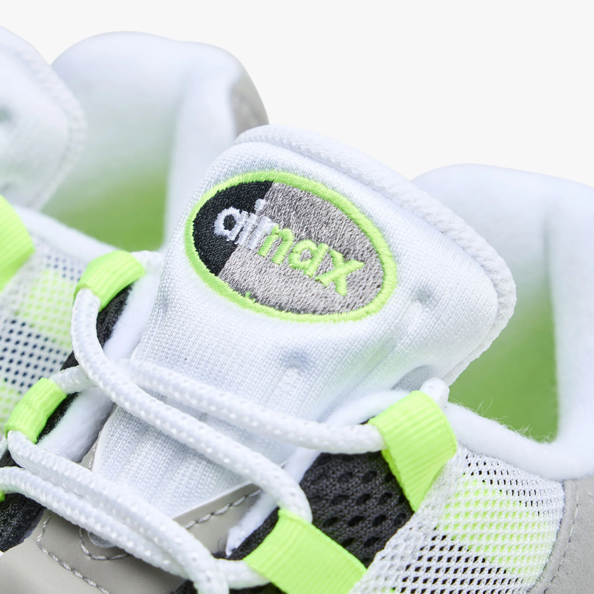 Nike Women's Air Max 95 OG Black / Neon Yellow - Image 7