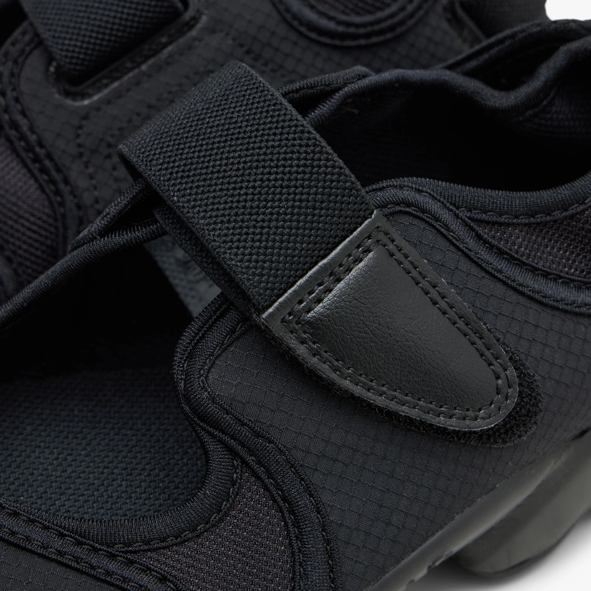 Nike Women's Air Rift Breathe Black / Black - White - Image 7