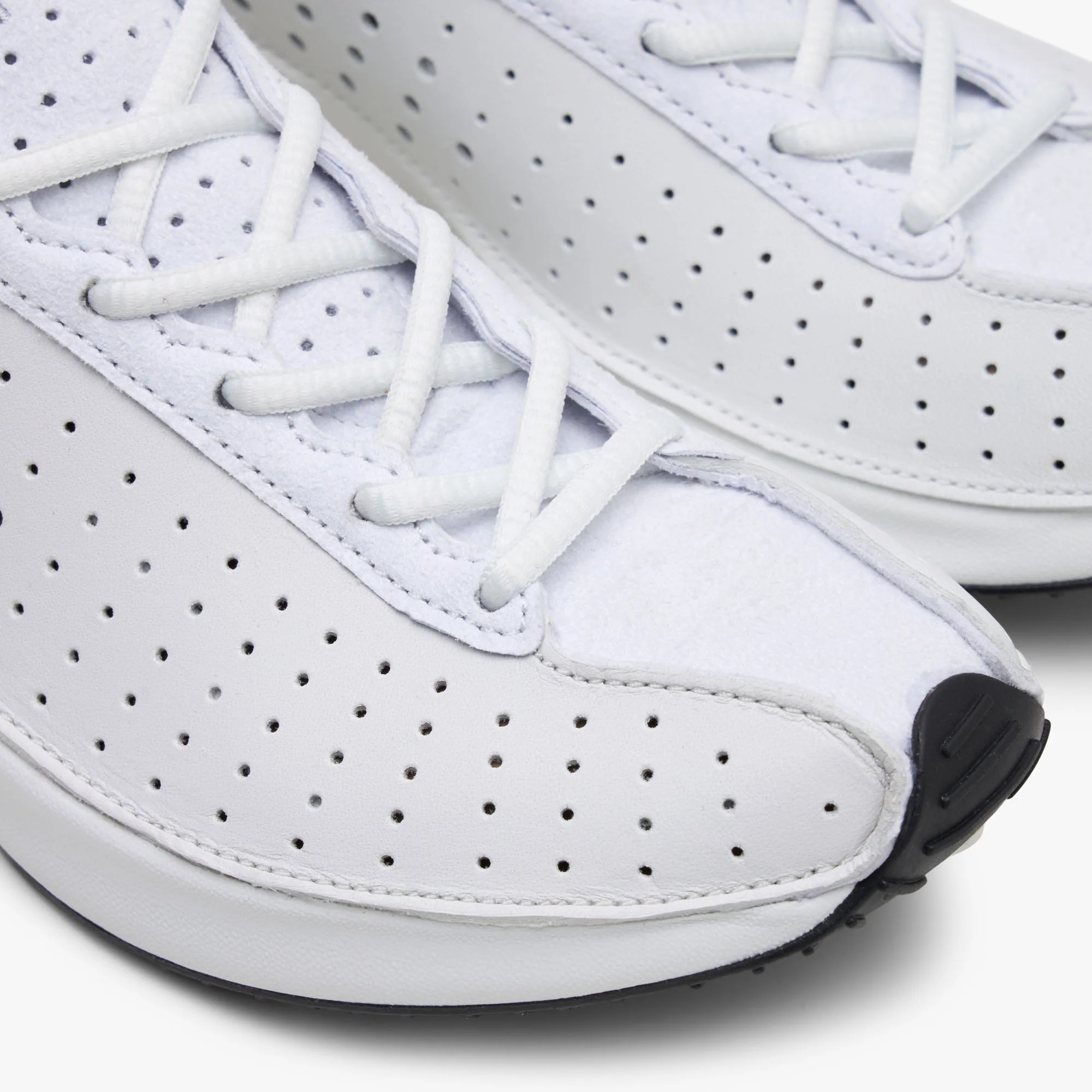 Nike Women's Air Superfly White / Metallic Silver - Black - Image 6