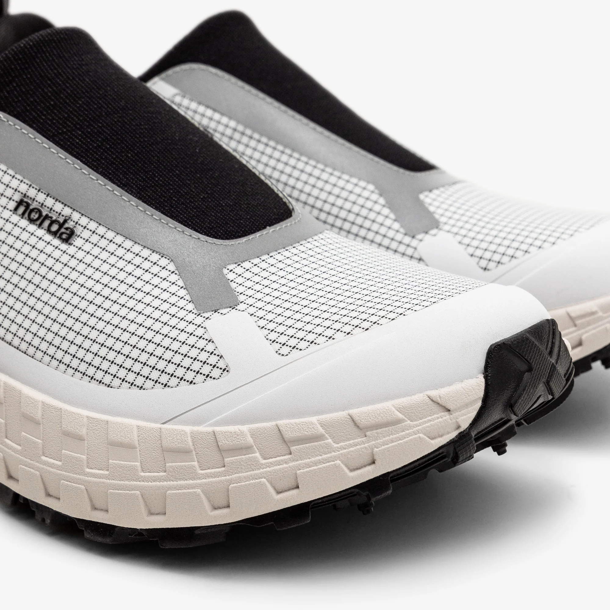 norda 003 / Ash - Image 7