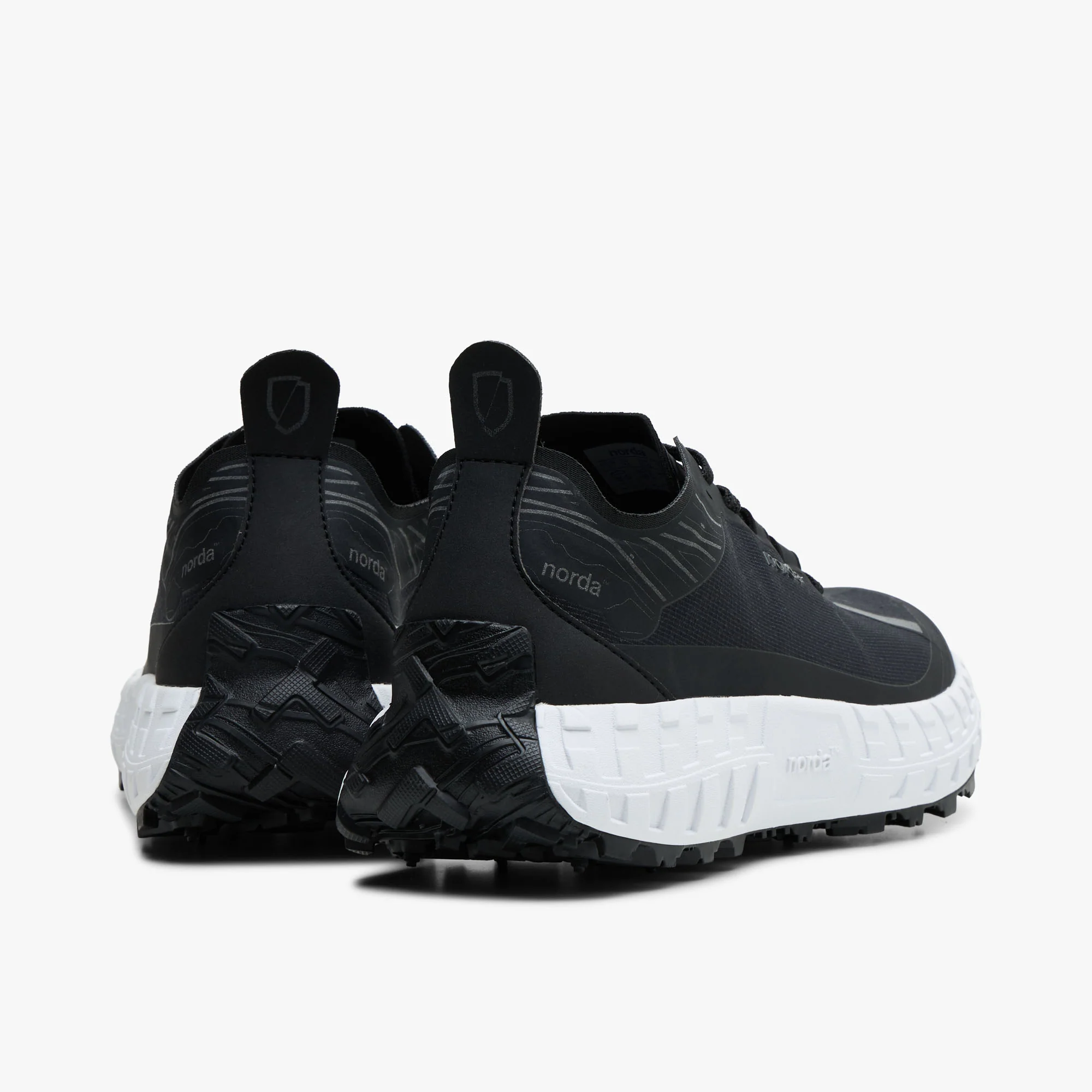 norda Women's 001A / Black - Image 3