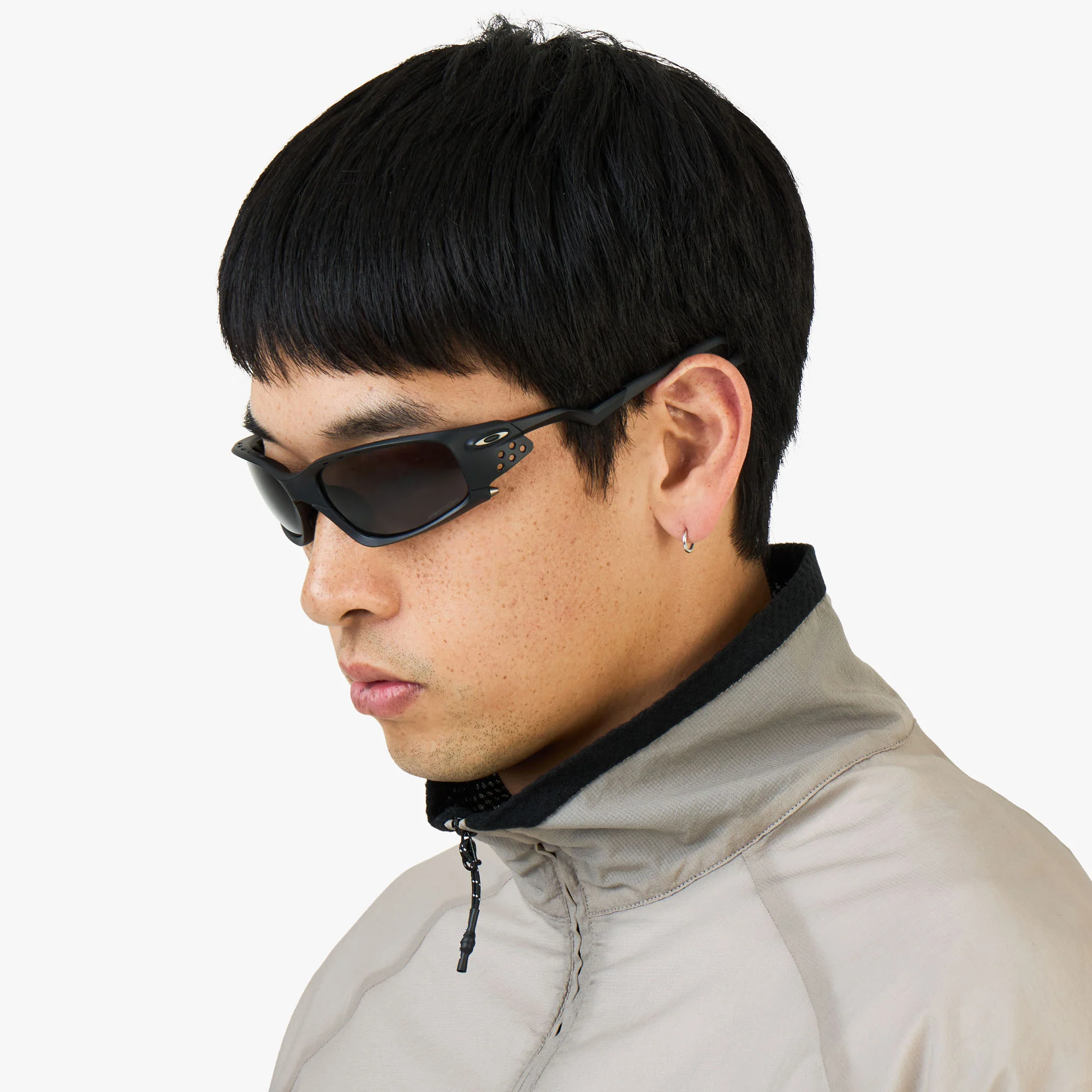 Oakley Plantaris SQ Matte Black / Prizm Grey - Image 7