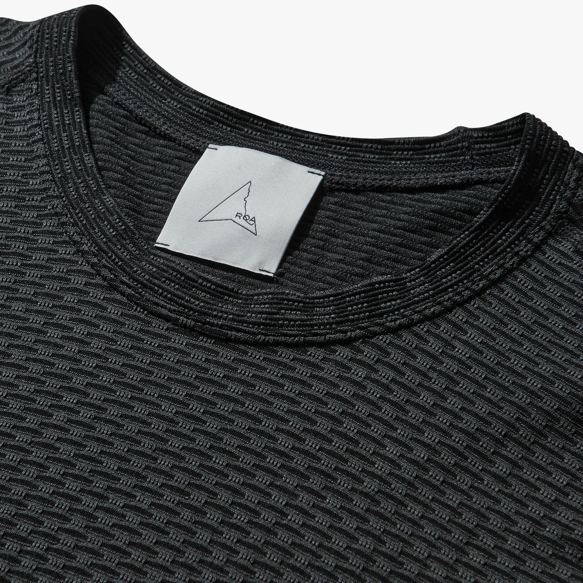 ROA Hivee Dryarn Lightweight Seamless T-Shirt / Black - Image 10