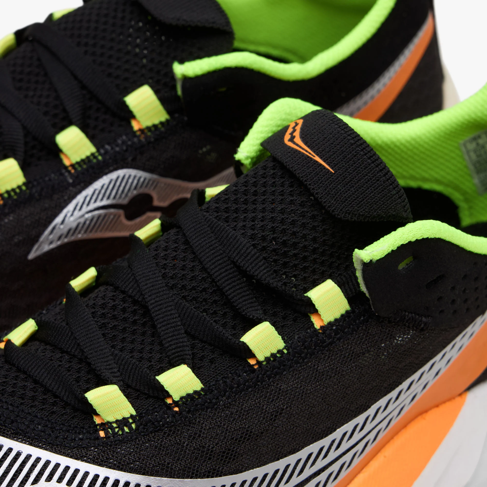 Saucony Endorphin Pro 4 Black / VO2 - Image 7
