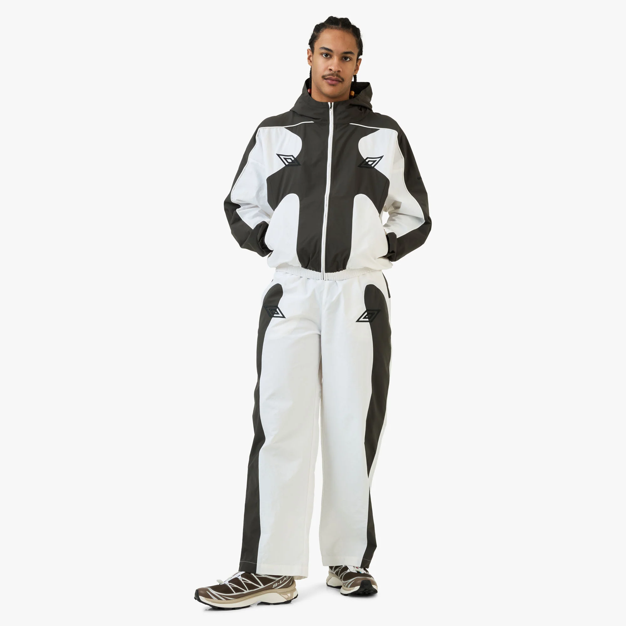 Umbro Guarding Masked Tracksuit White / Dark Olive - Image 6