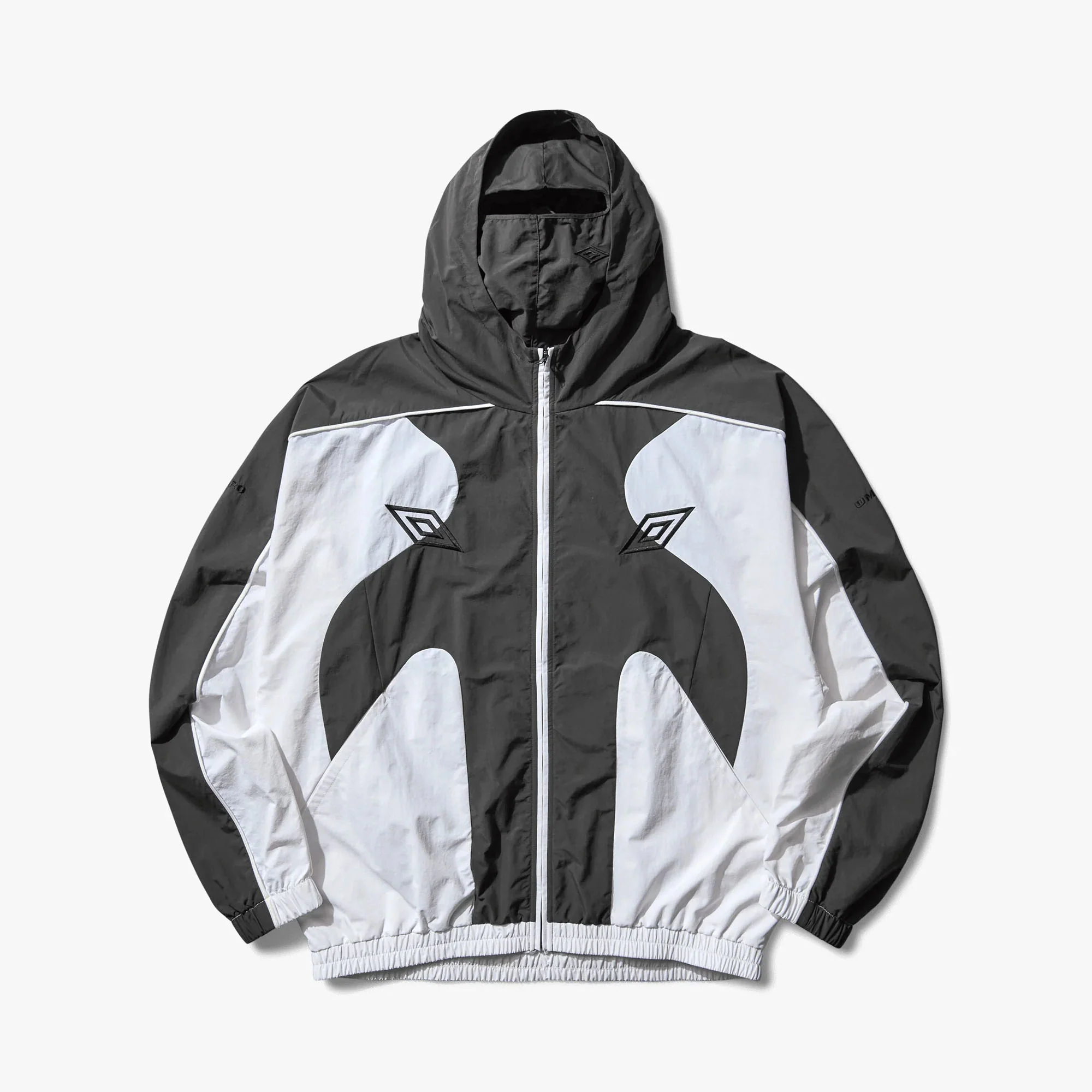 Umbro Guarding Masked Tracksuit White / Dark Olive - Image 8