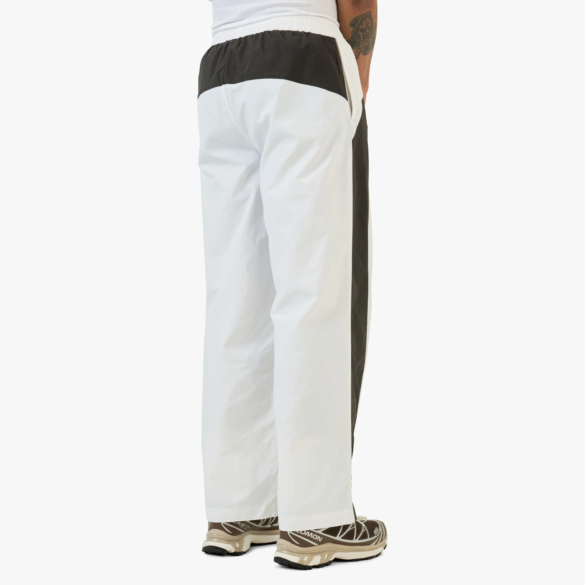 Umbro Guarding Tracksuit Pants White / Dark Olive - Image 3