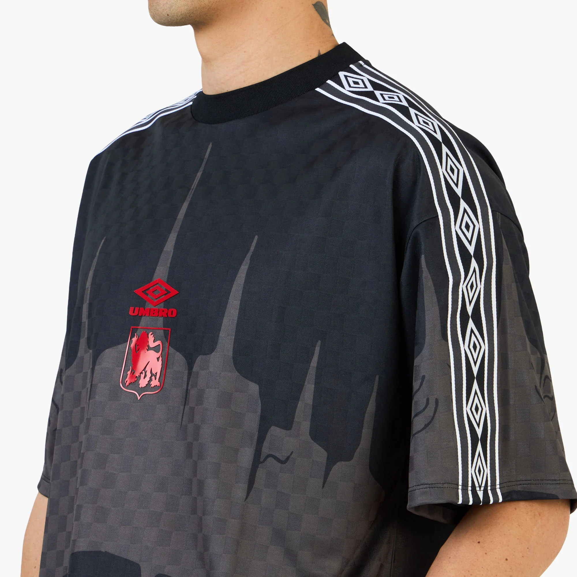 Umbro History Tape Kit T-Shirt Black / Red - Anthracite - Image 4