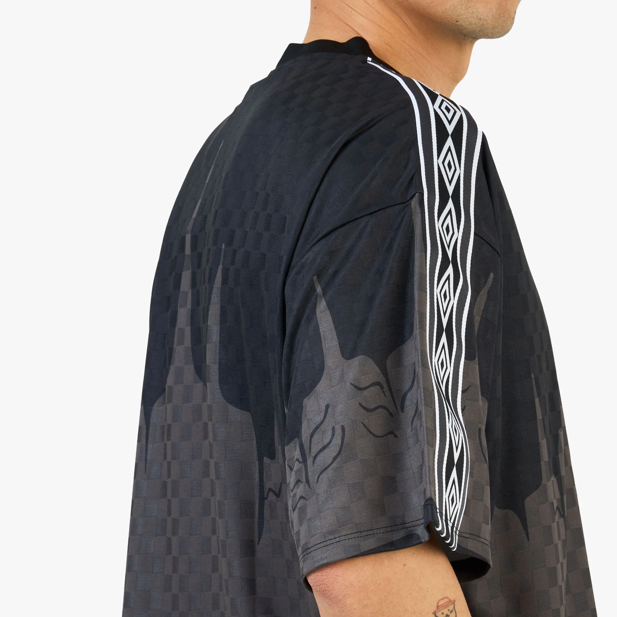 Umbro History Tape Kit T-Shirt Black / Red - Anthracite - Image 5