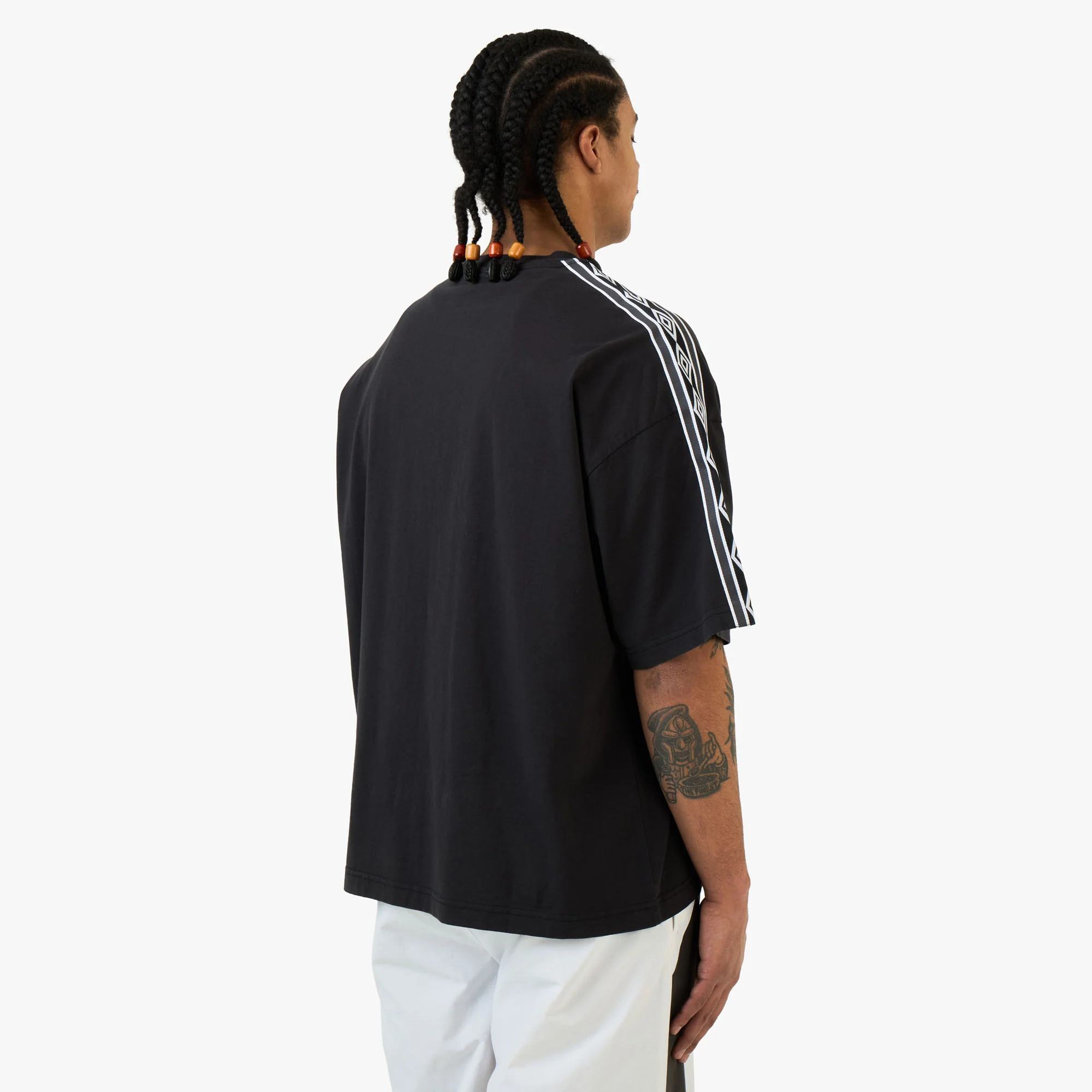 Umbro Offence Defence Tape T-Shirt / Washed Black - Image 3