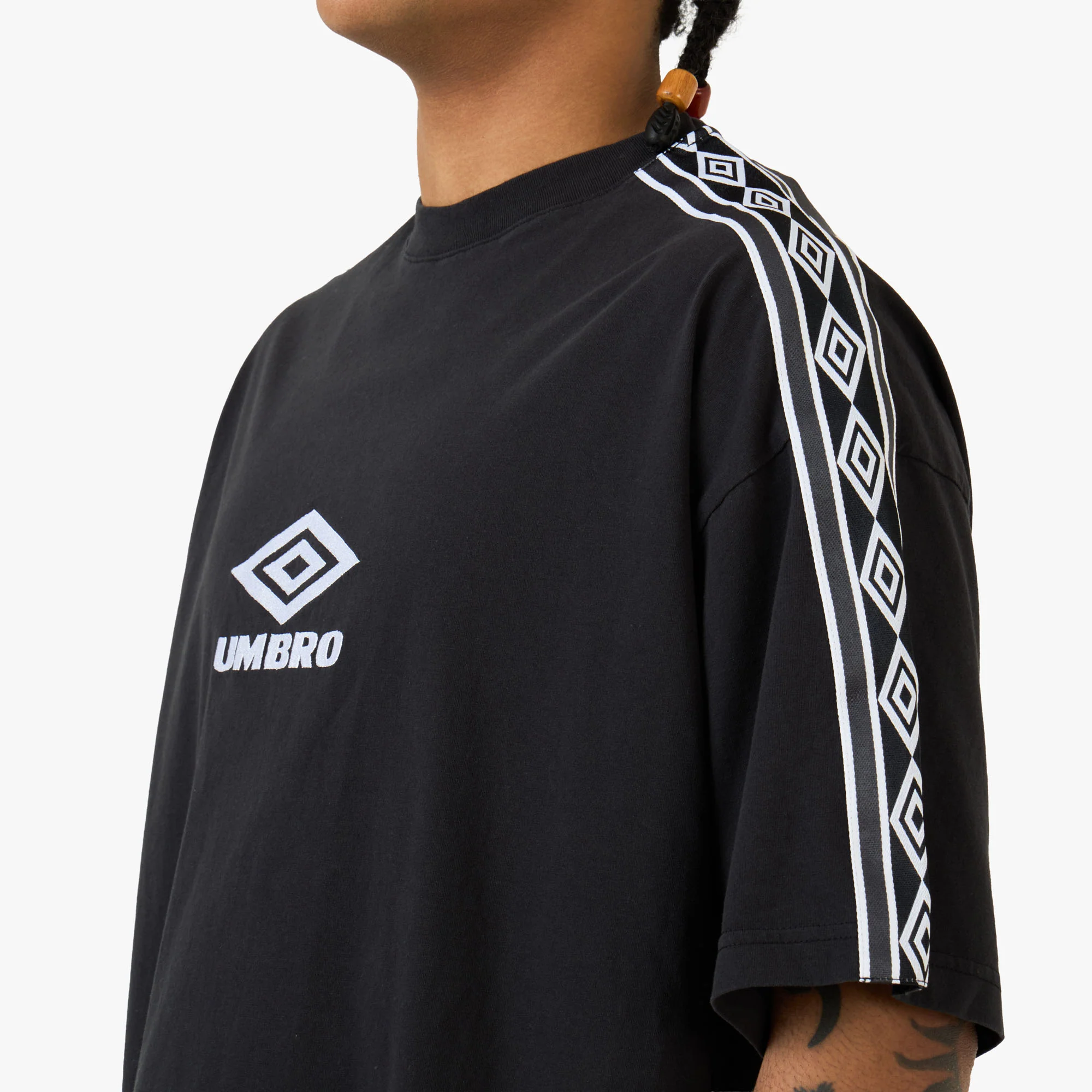 Umbro Offence Defence Tape T-Shirt / Washed Black - Image 4