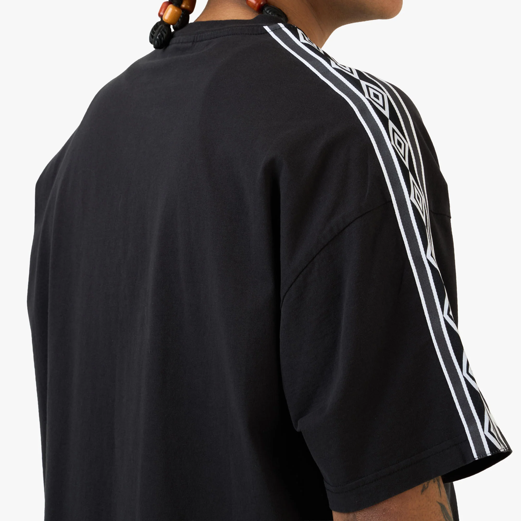 Umbro Offence Defence Tape T-Shirt / Washed Black - Image 5