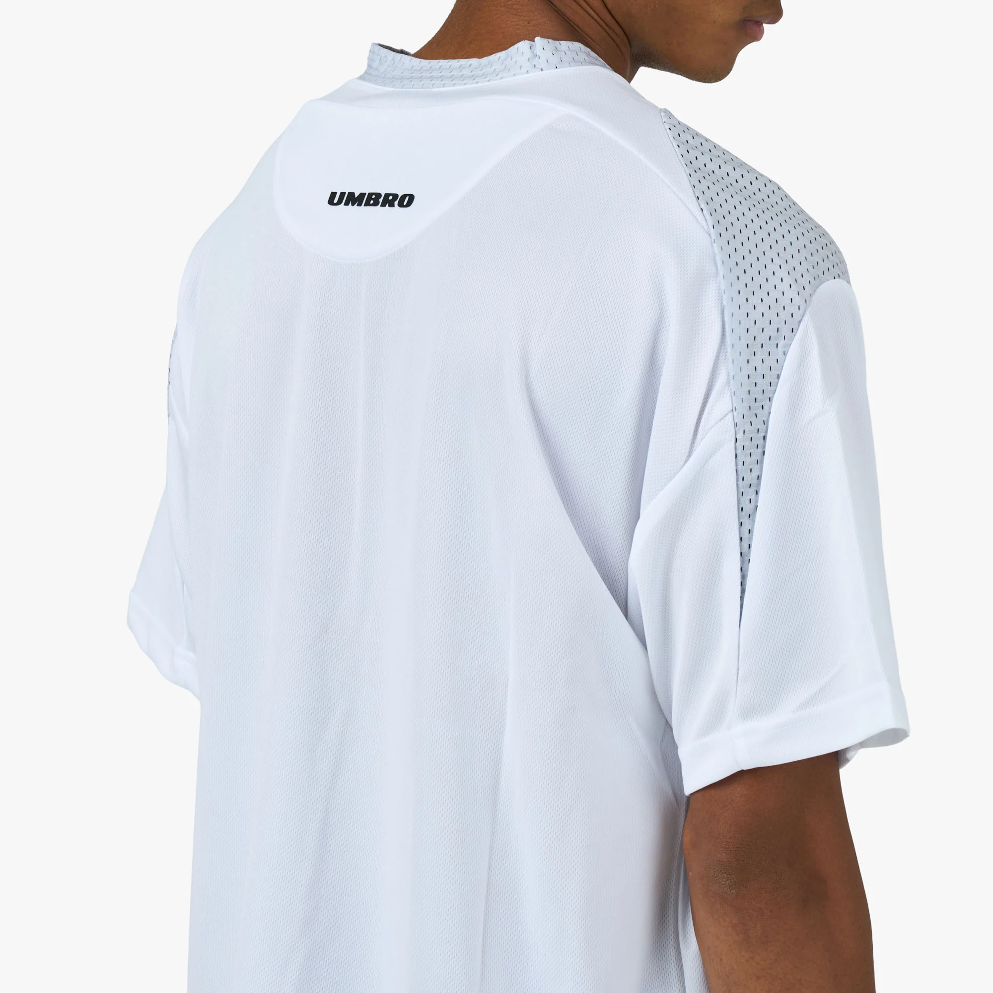 Umbro Training 08/10 T-Shirt White - Image 5