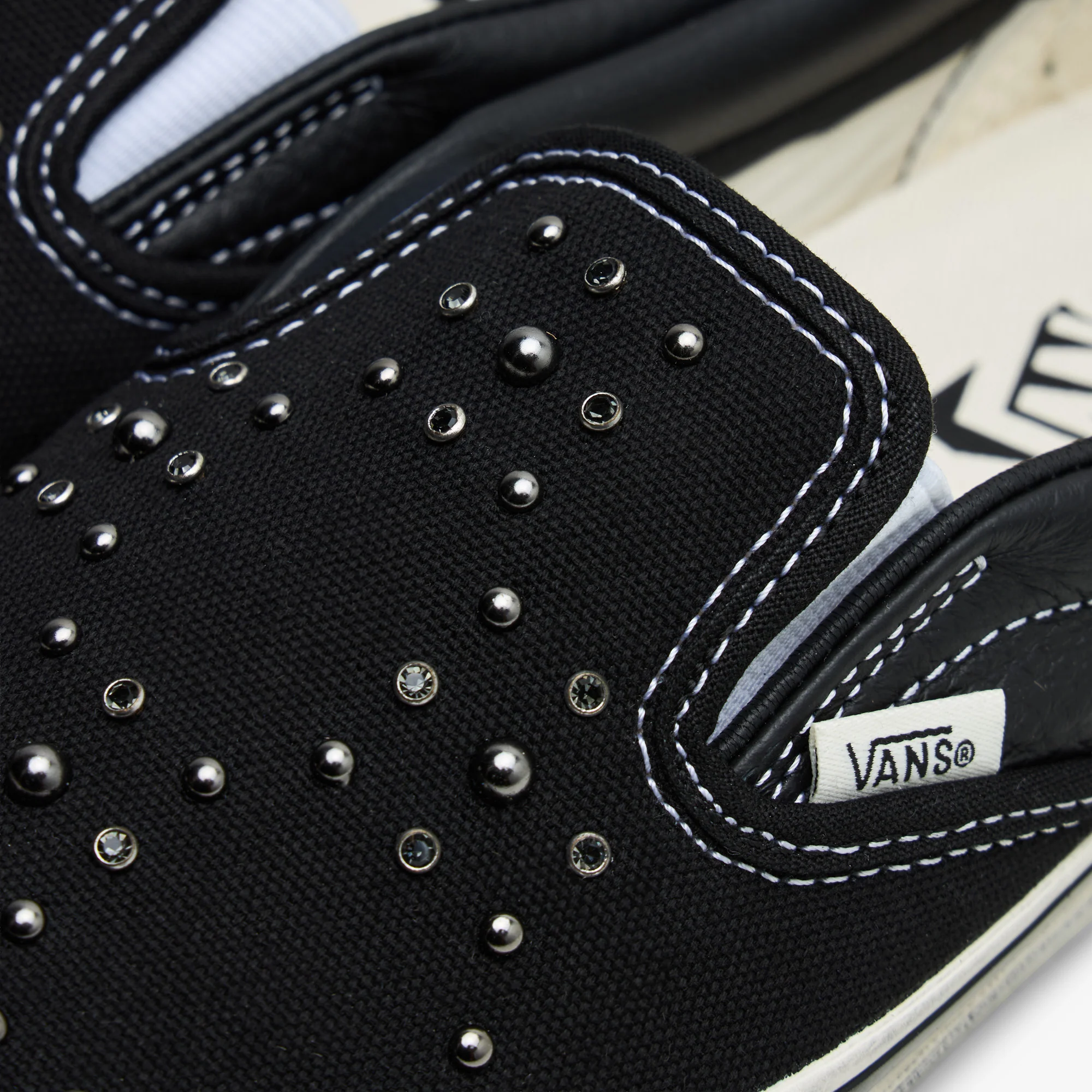 Vans LX Classic Slip-On 98 Pearlized Black / Black - Image 7